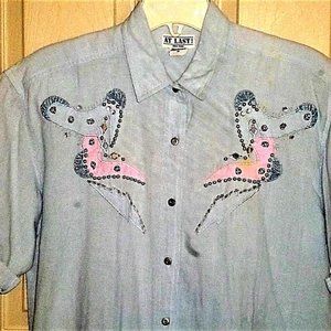 Exquisite embroidered & beaded butterfly on light blue blouse Sz M